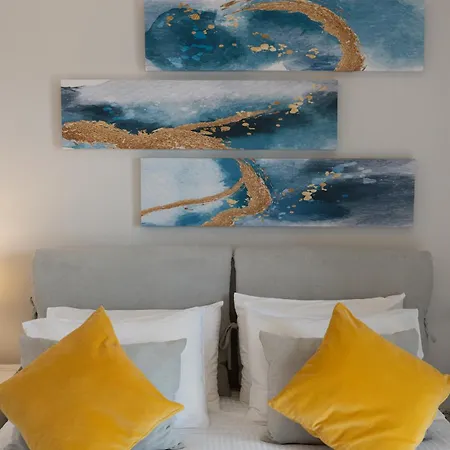 Unique Apartamento *