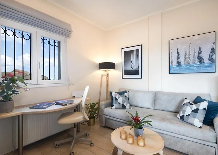 Unique Apartment *
